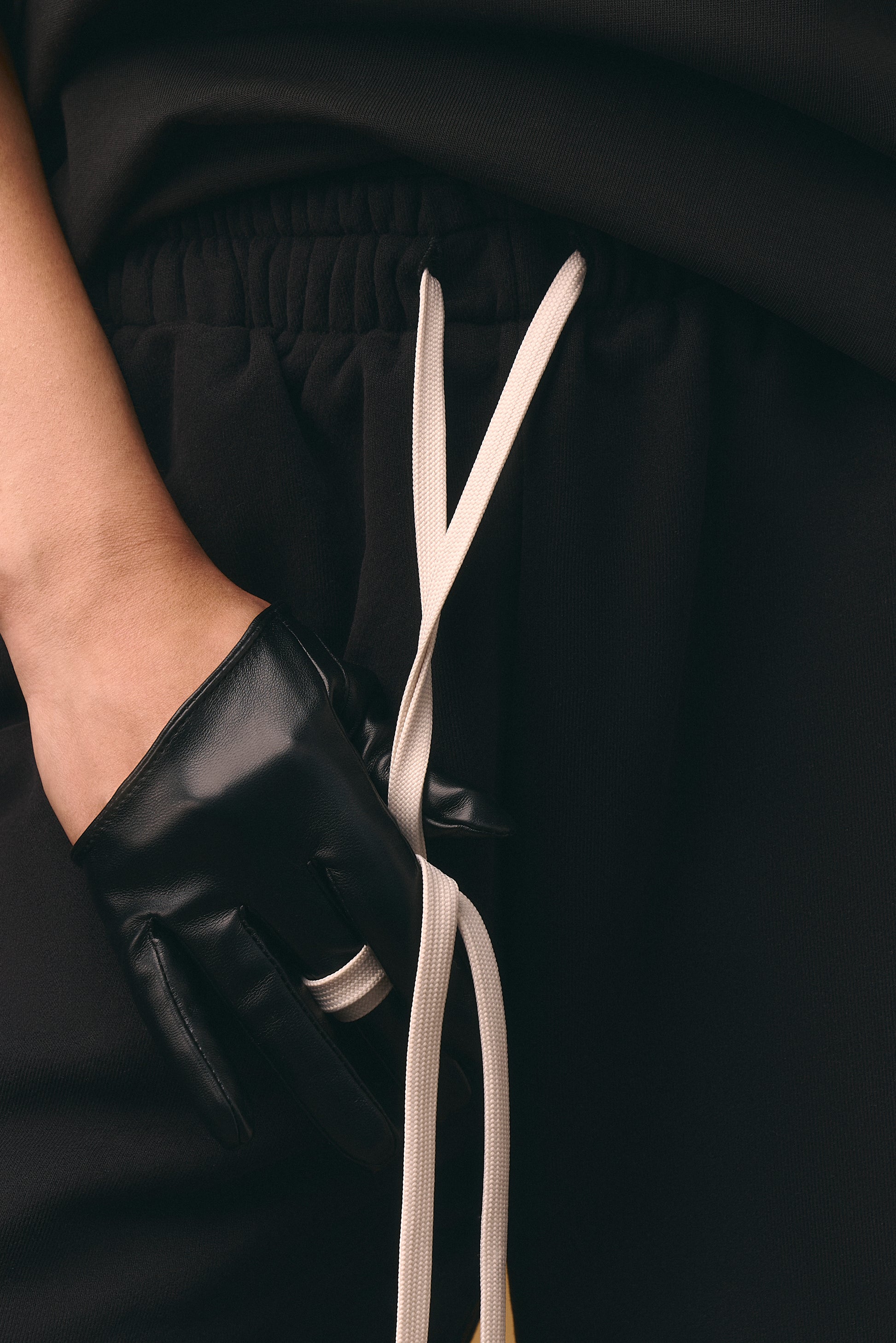 Boxy Fit Shorts - Jet Black (Unisex)